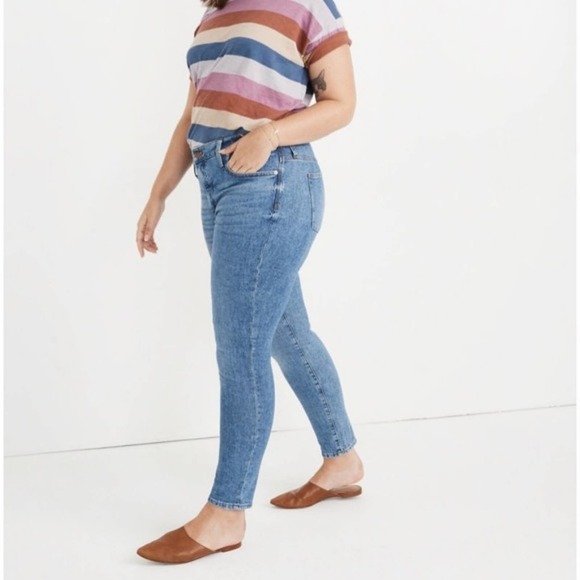 MADEWELL 9" Mid-Rise Skinny Jeans in Comfort Stretch Eco Edition {J32} - Picture 2 of 8